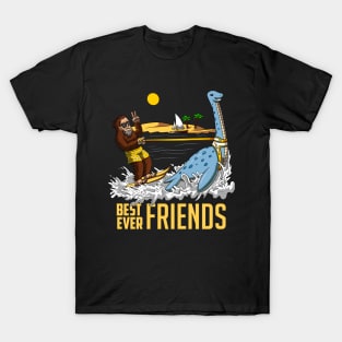 Bigfoot and Nessie - Best friends ever! T-Shirt